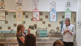 Mme Bouteiller et Romuald au self